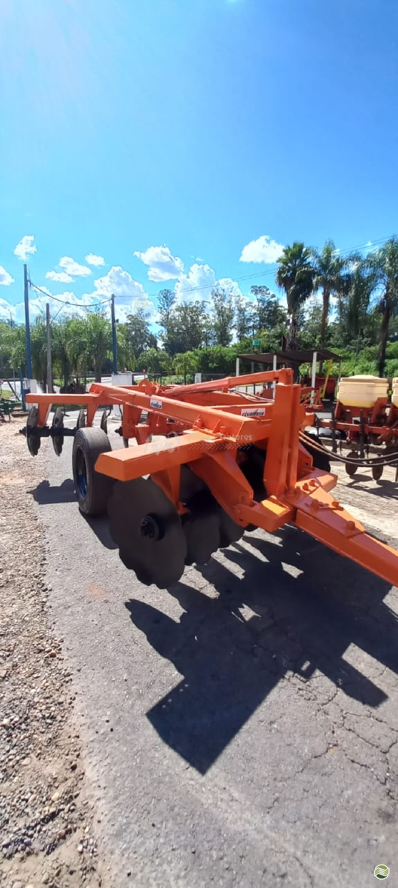 IMPLEMENTOS AGRICOLAS GRADE ARADORA ARADORA 16 DISCOS Araras Tratores ARARAS SÃO PAULO SP